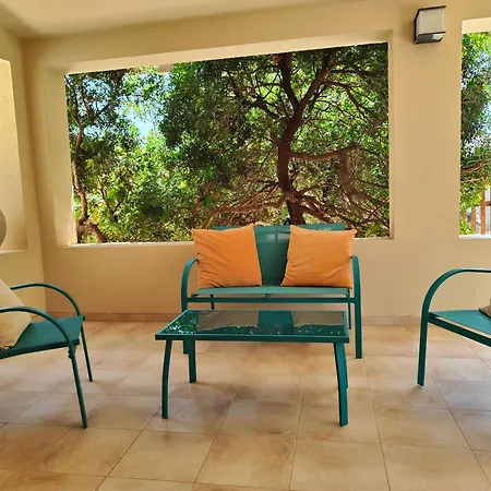 Marina Art Villa Putzu Idu