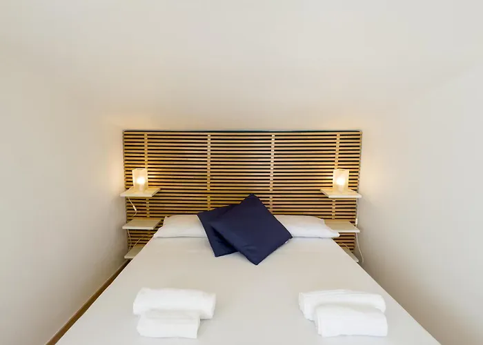 فيلة Marina-s'arena Scoada