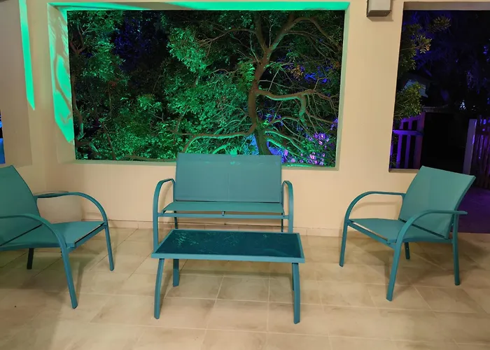 Marina-s'arena Scoada *